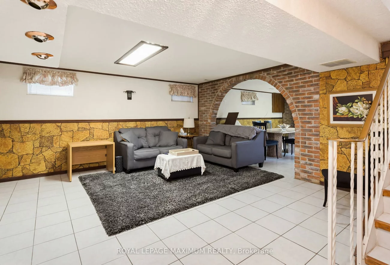 124, Nortonville, Tam O'Shanter-Sullivan, Toronto
