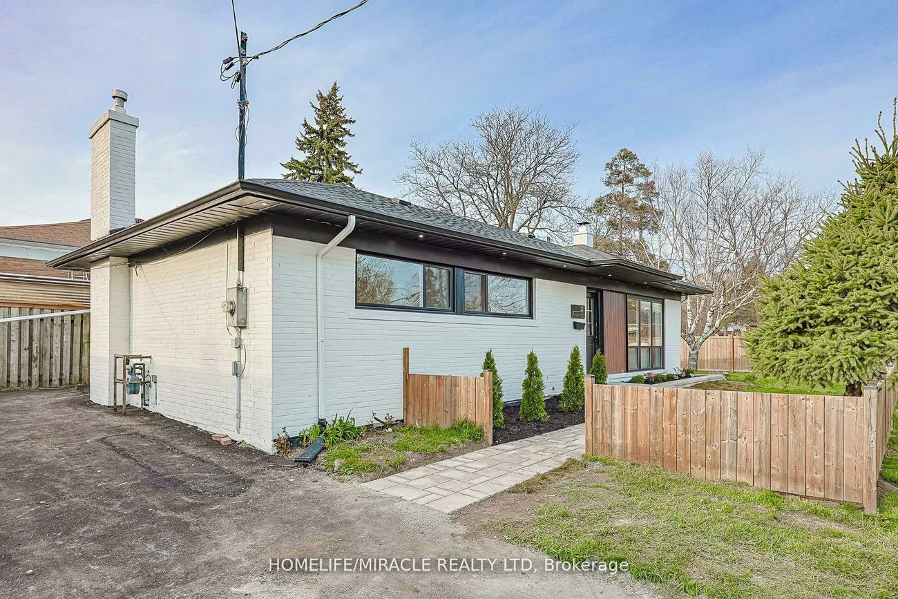 22, Arnprior, Bendale, Toronto