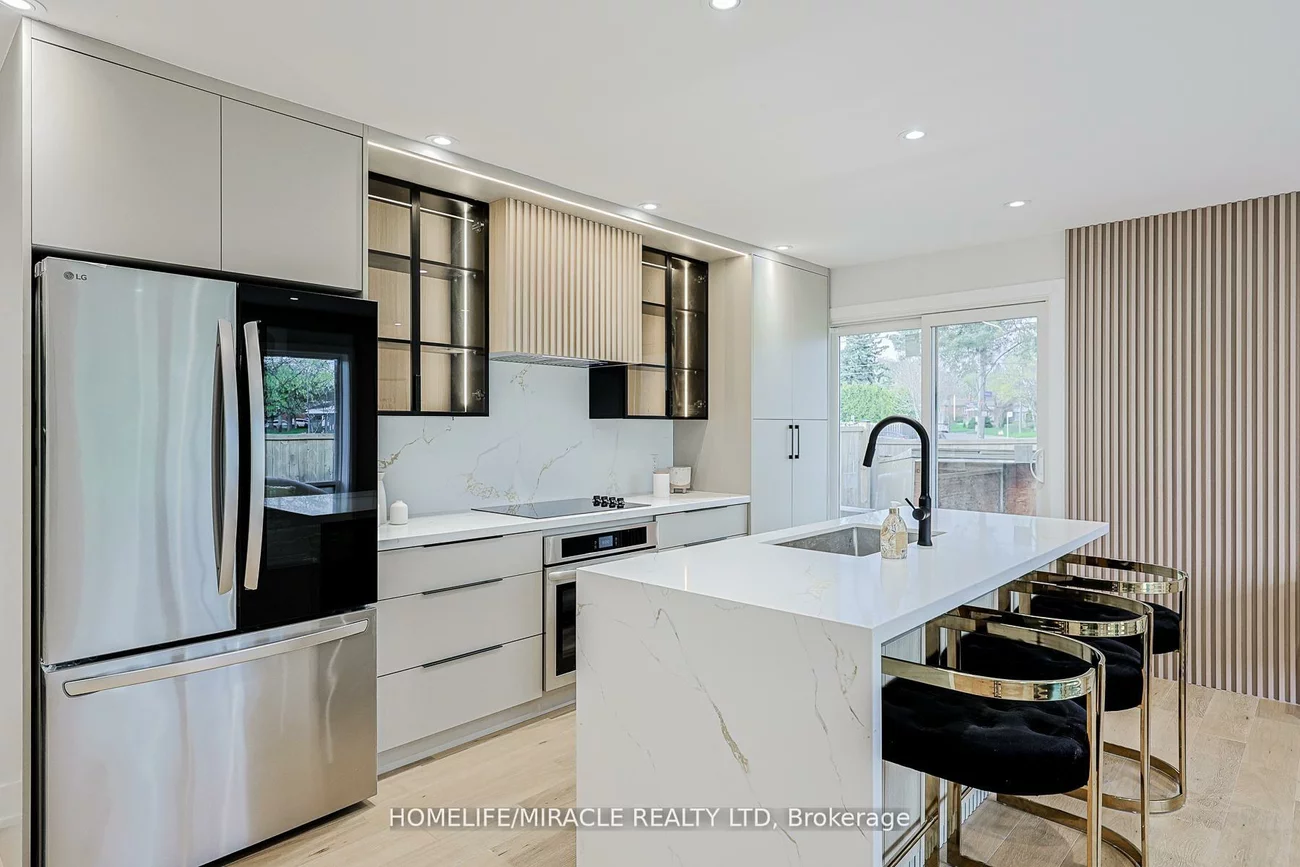 22, Arnprior, Bendale, Toronto