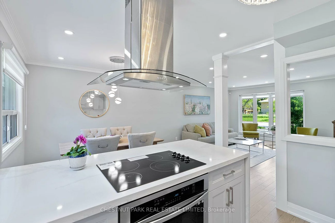 106, Fitzgibbon, Eglinton East, Toronto