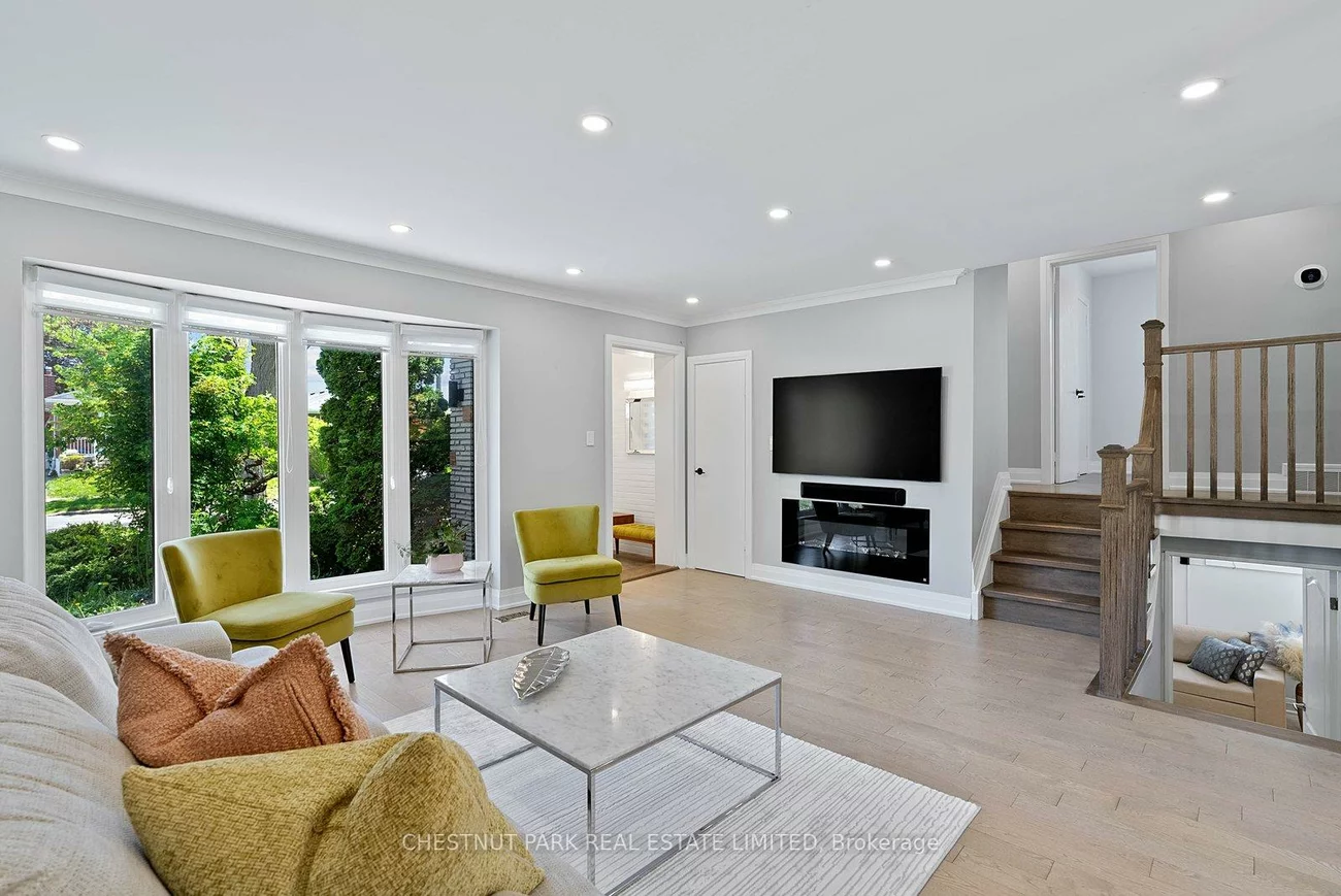 106, Fitzgibbon, Eglinton East, Toronto