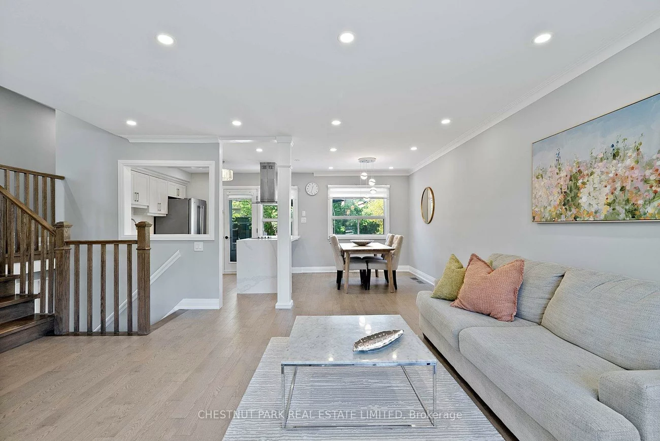 106, Fitzgibbon, Eglinton East, Toronto