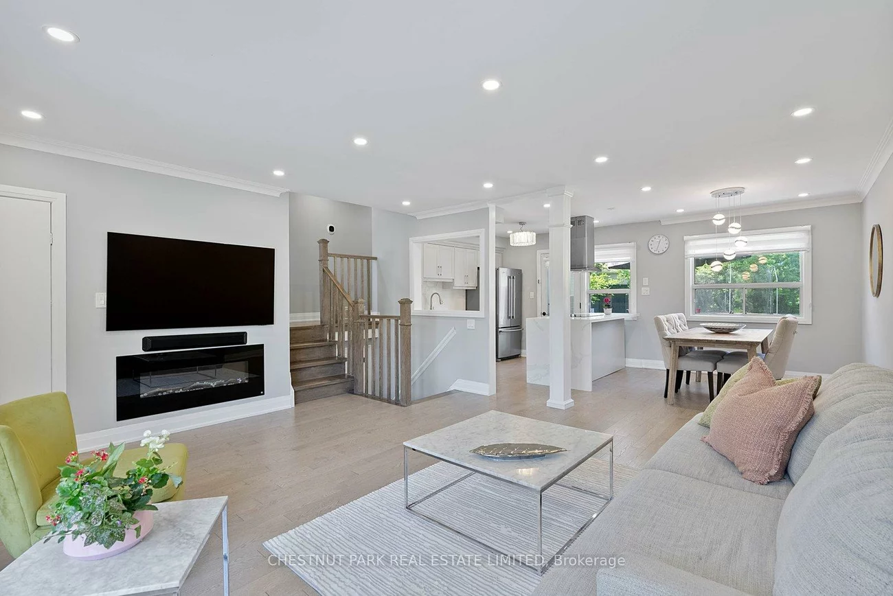 106, Fitzgibbon, Eglinton East, Toronto