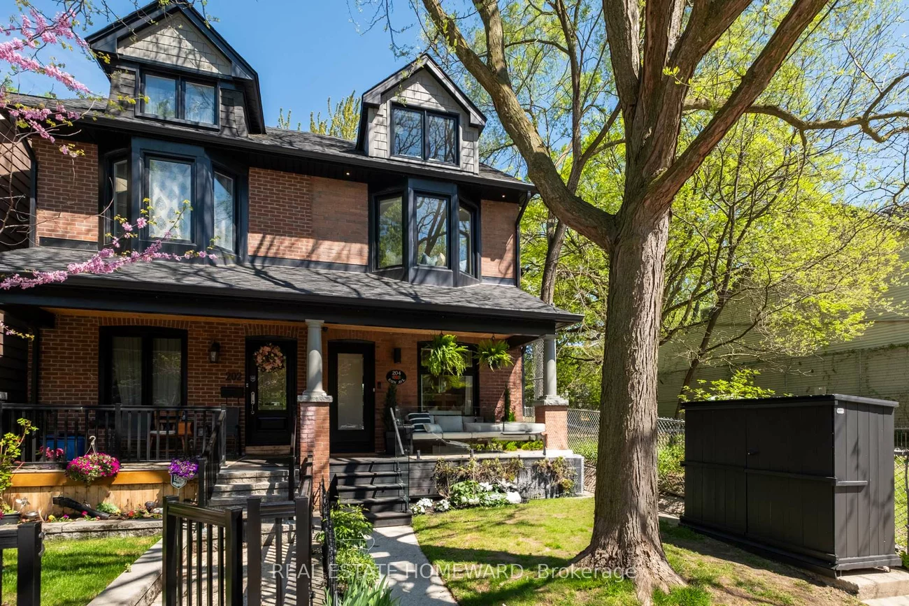 204, Bain, North Riverdale, Toronto
