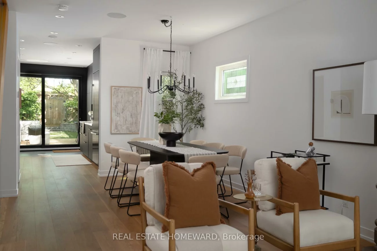 204, Bain, North Riverdale, Toronto