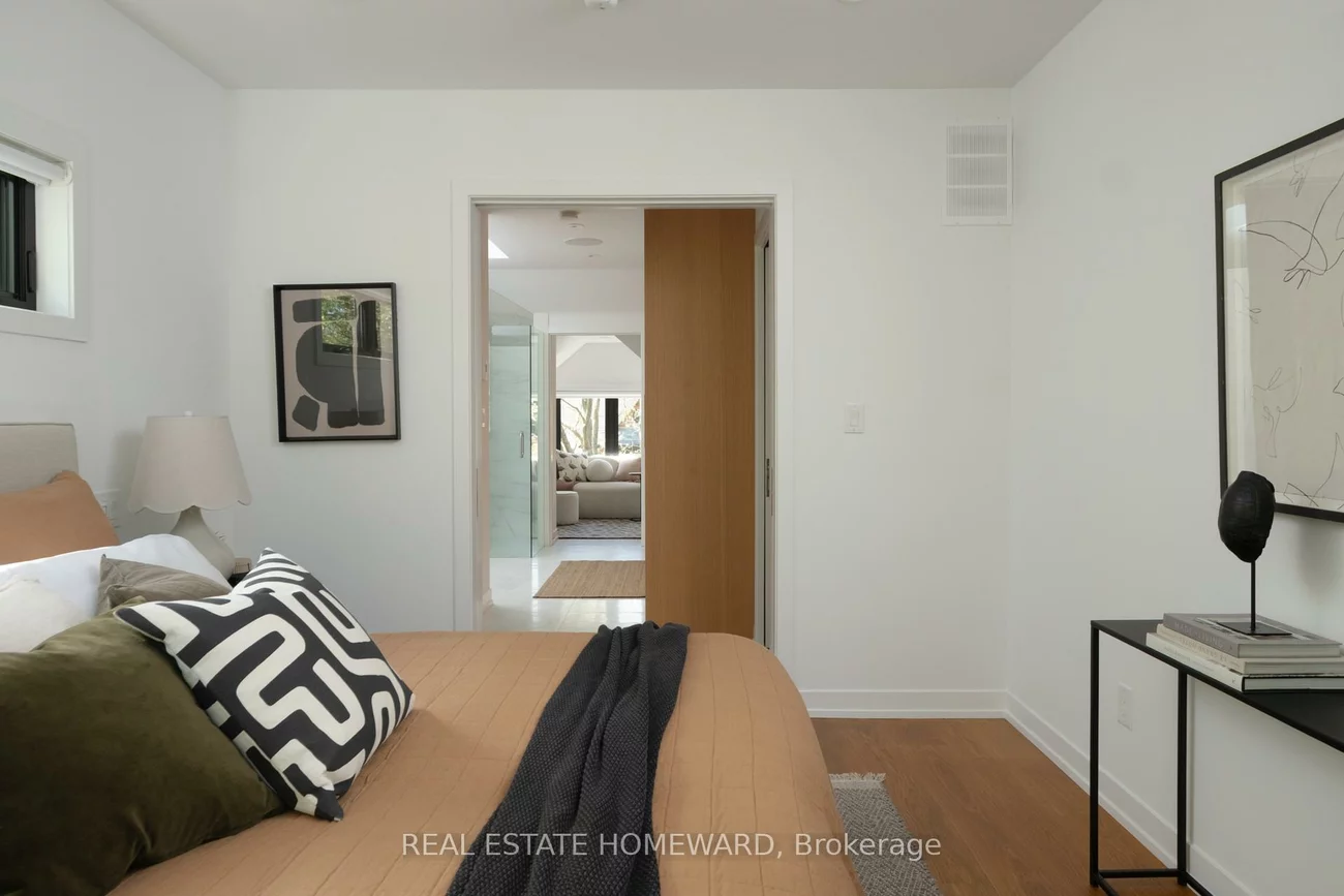 204, Bain, North Riverdale, Toronto