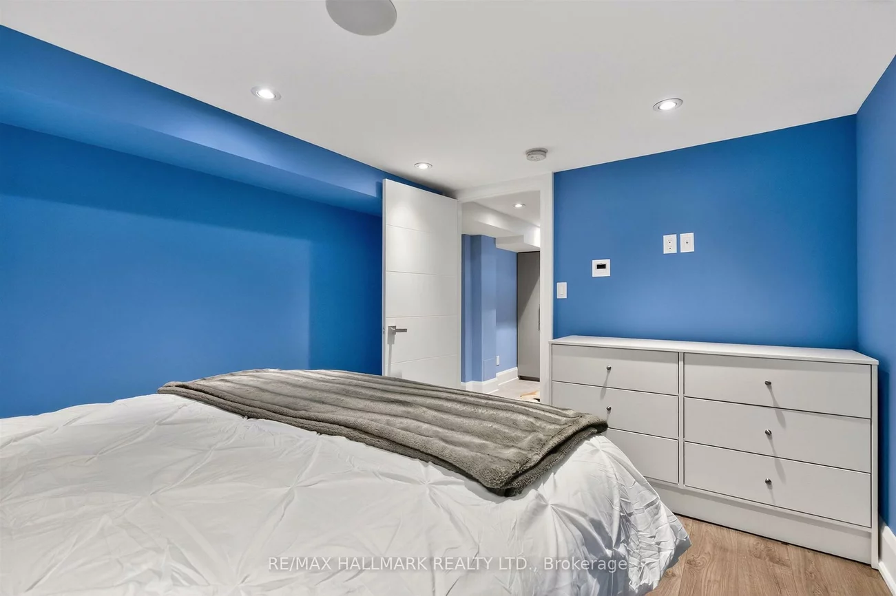 5, Elmont, O'Connor-Parkview, Toronto