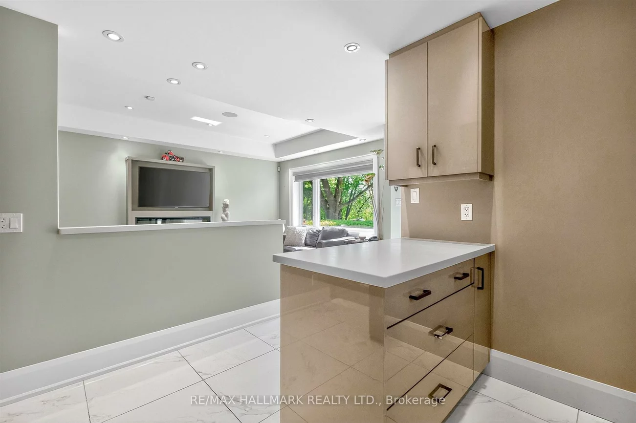 5, Elmont, O'Connor-Parkview, Toronto