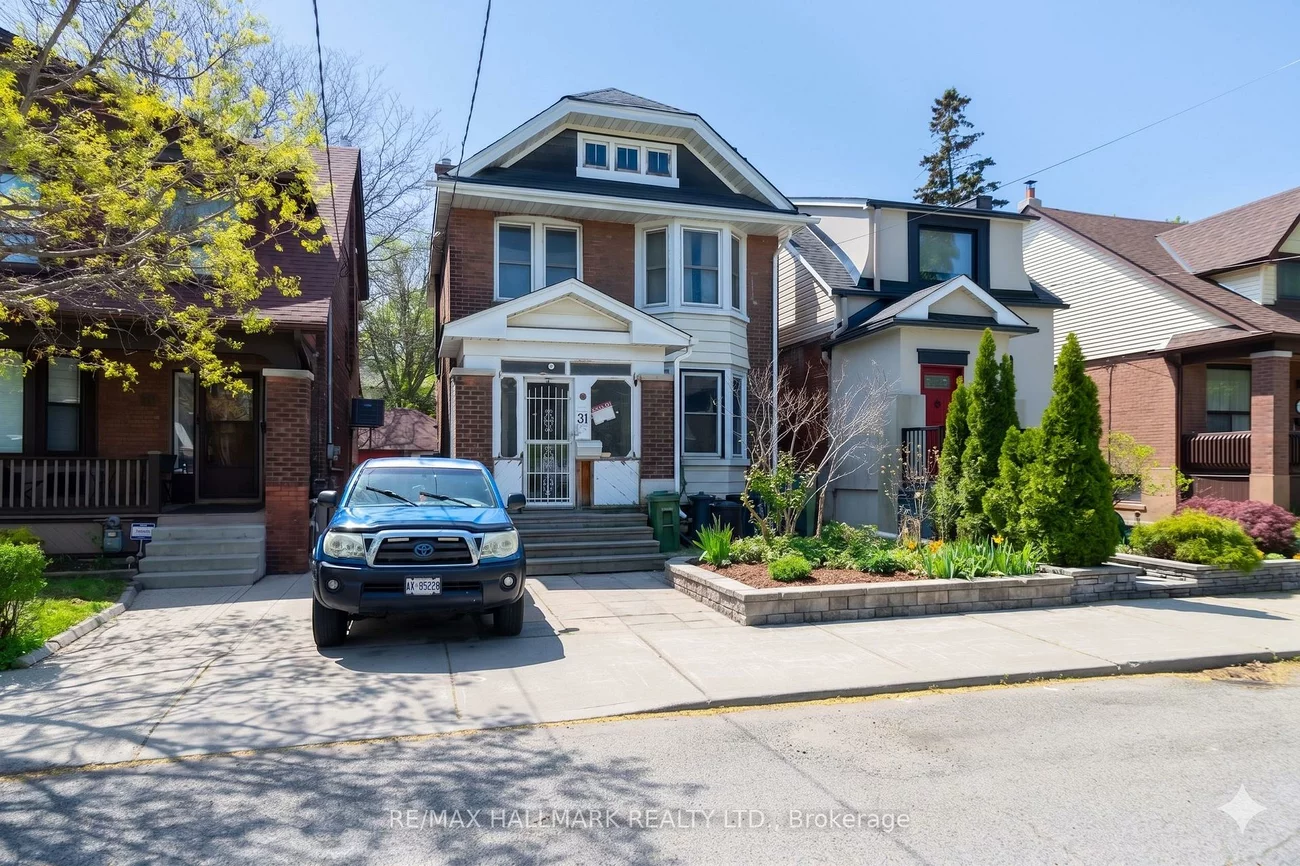 31, Gates, East End-Danforth, Toronto