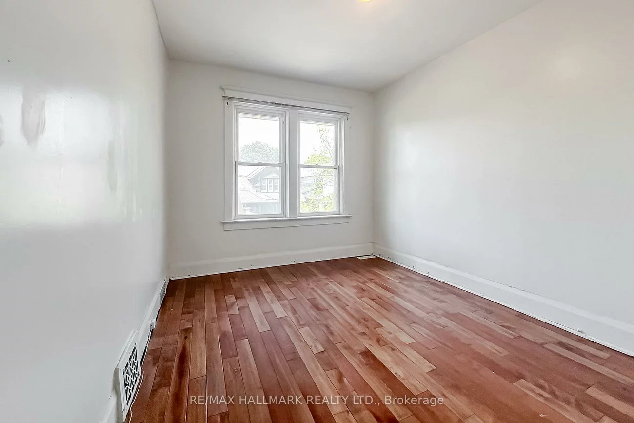 31, Gates, East End-Danforth, Toronto
