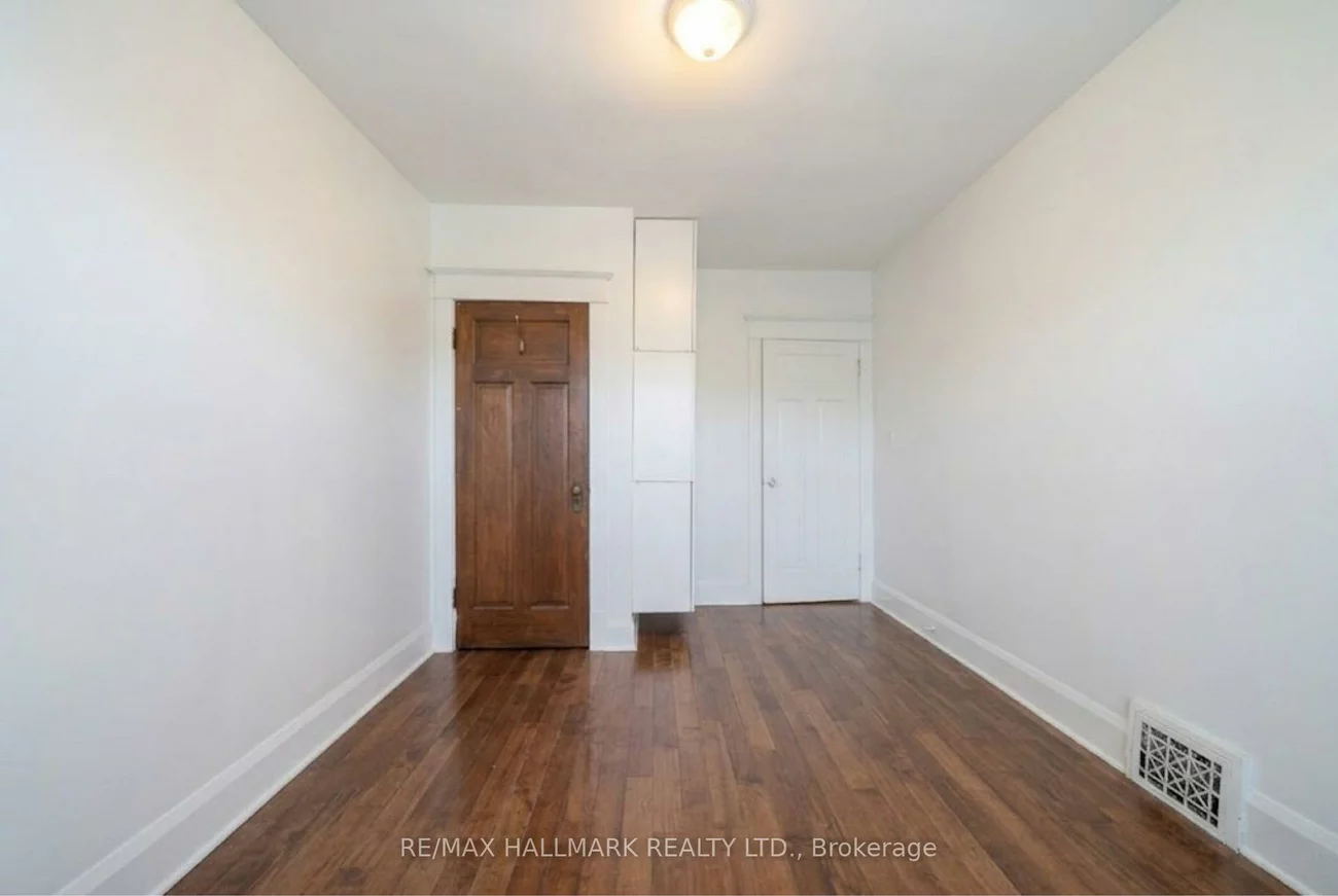 31, Gates, East End-Danforth, Toronto