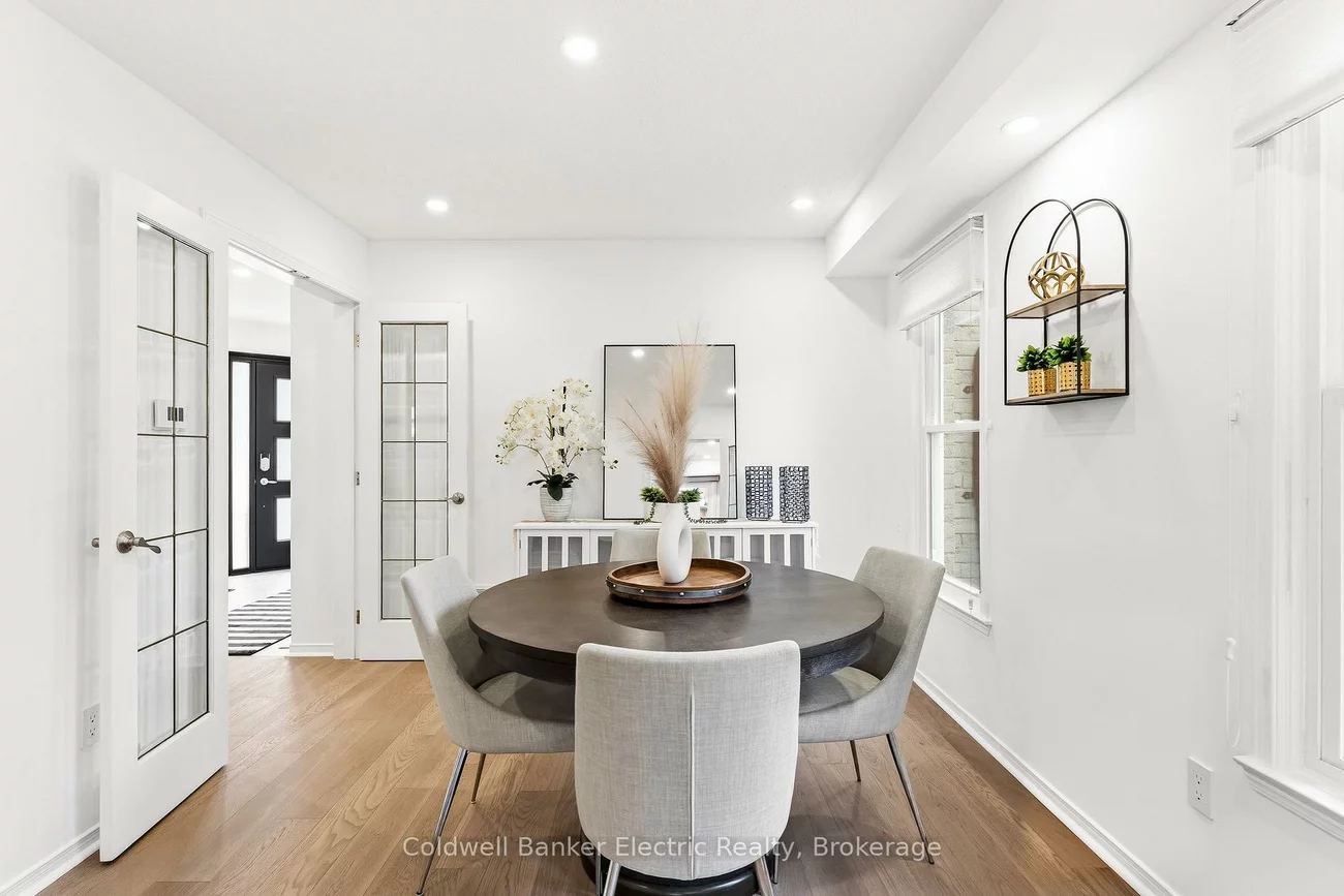 106, Greybeaver, Rouge E10, Toronto