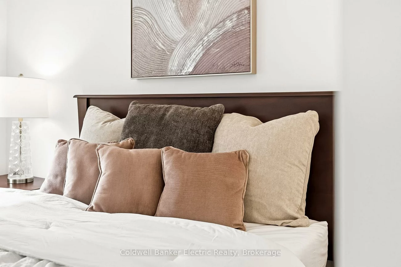 106, Greybeaver, Rouge E10, Toronto