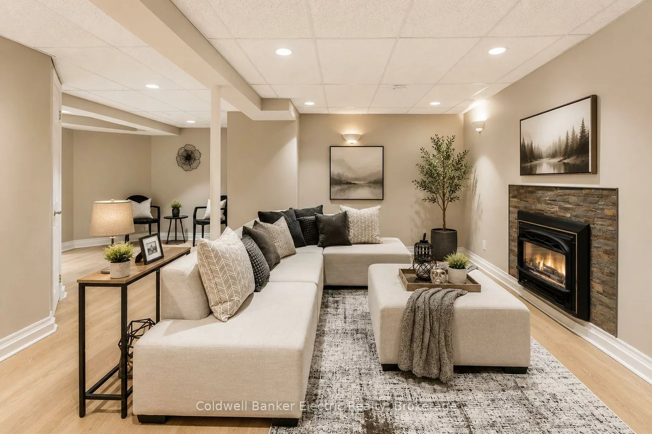 106, Greybeaver, Rouge E10, Toronto