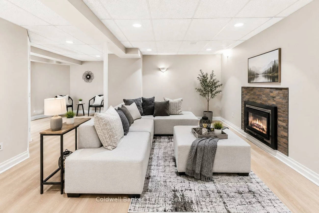 106, Greybeaver, Rouge E10, Toronto