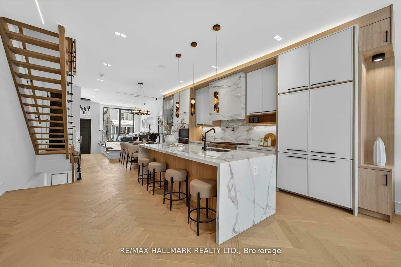 10, Wheeler, The Beaches, Toronto