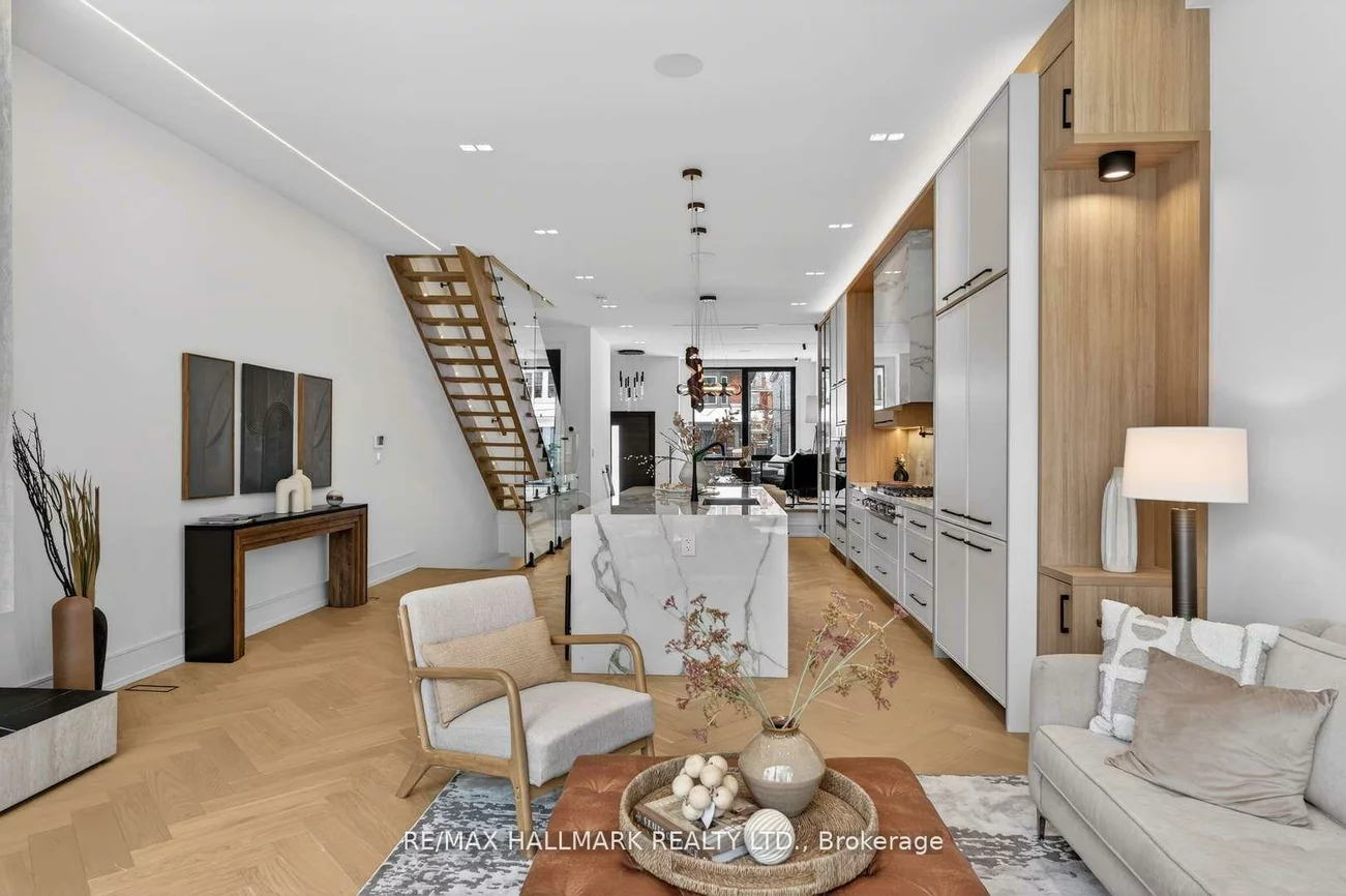 10, Wheeler, The Beaches, Toronto