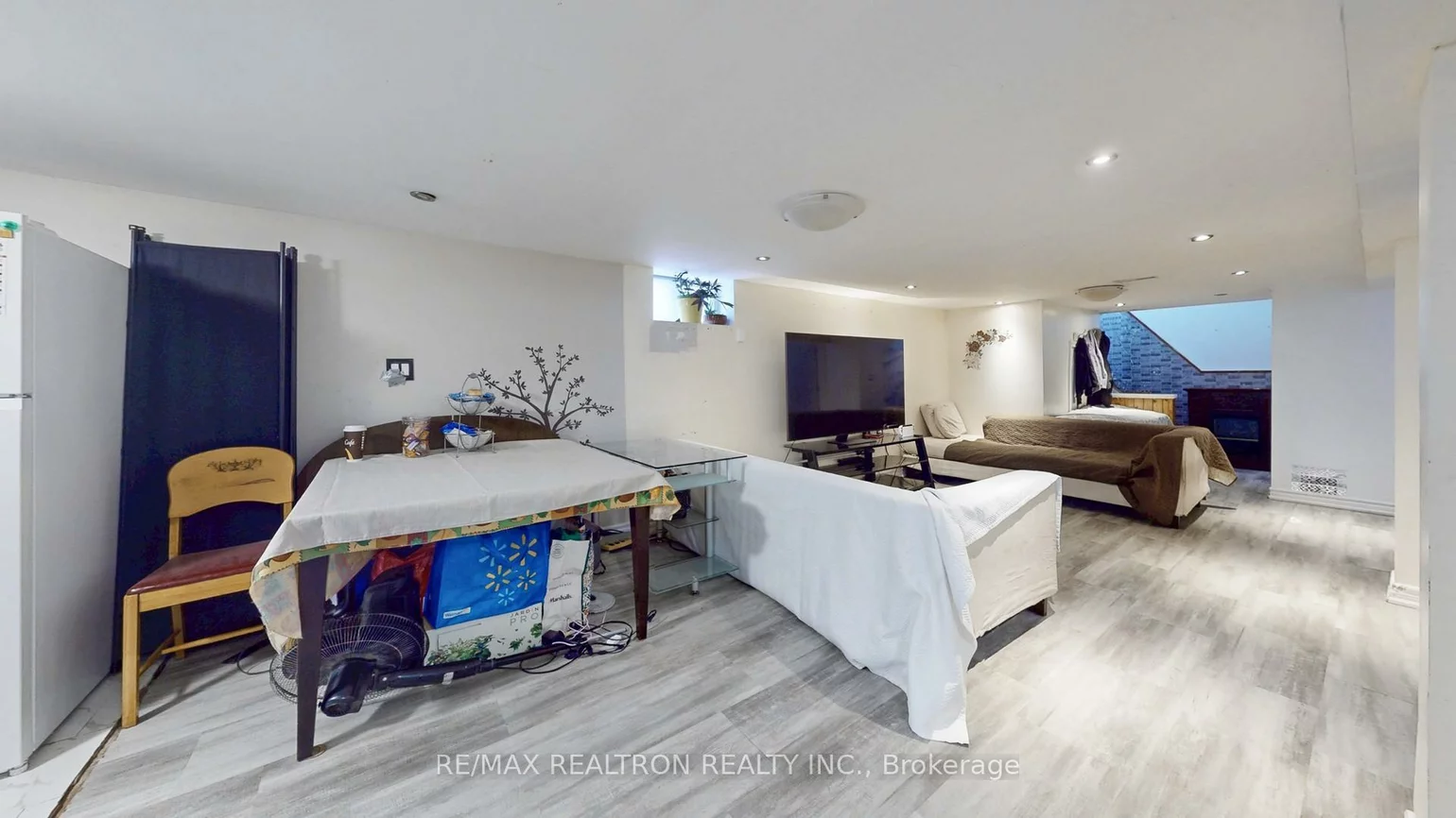 132, Porchester, Woburn, Toronto
