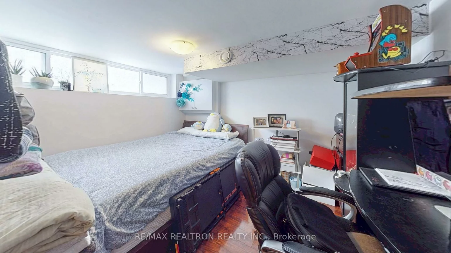 132, Porchester, Woburn, Toronto