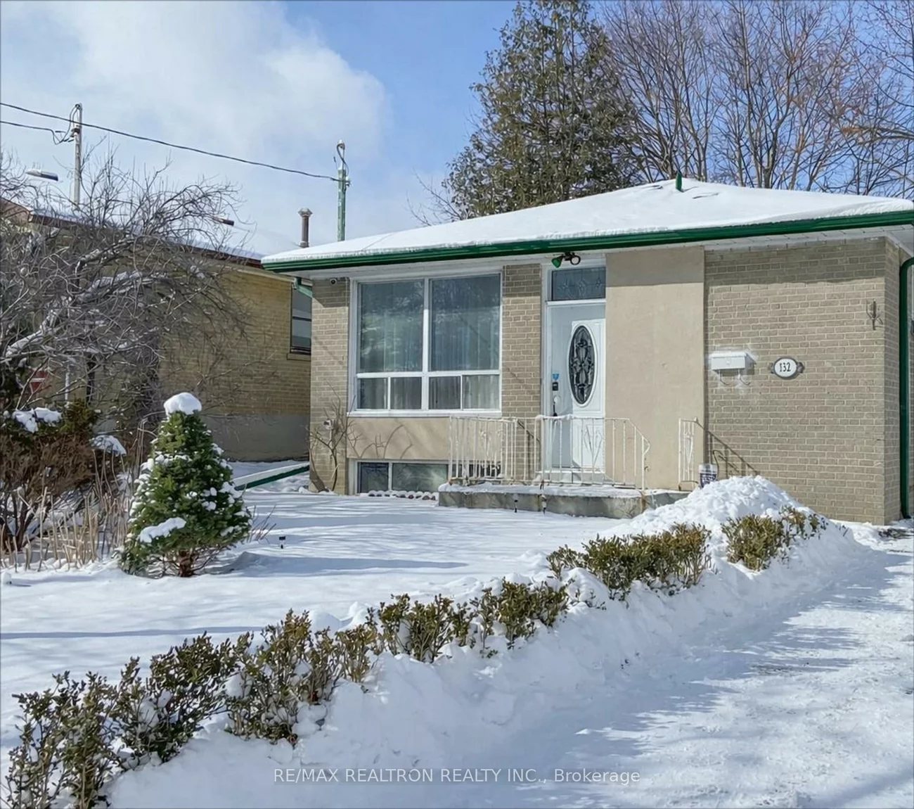 132, Porchester, Woburn, Toronto
