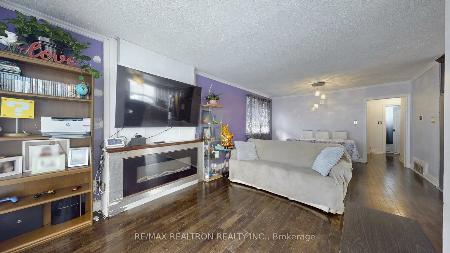132, Porchester, Woburn, Toronto