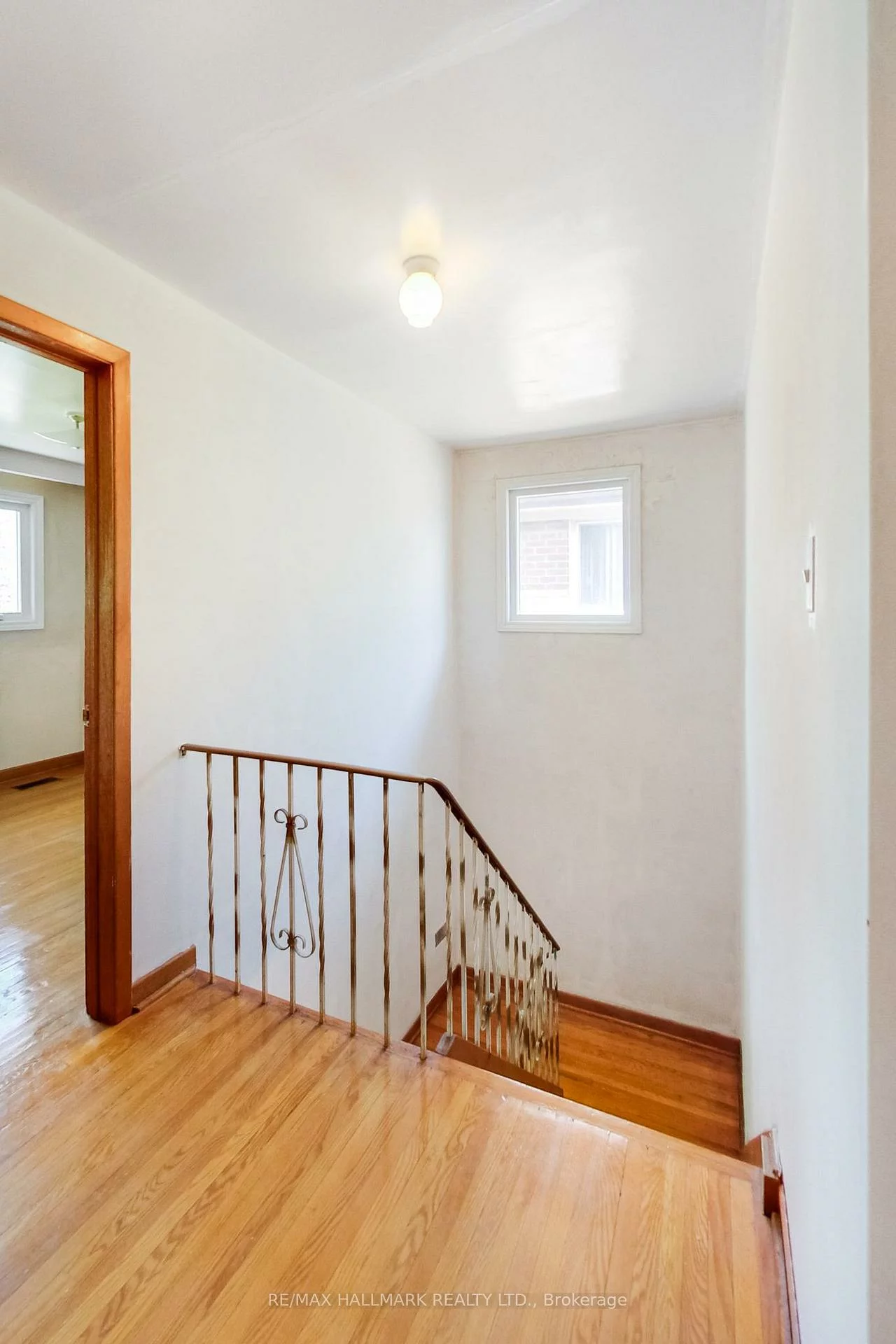 76, Main, East End-Danforth, Toronto