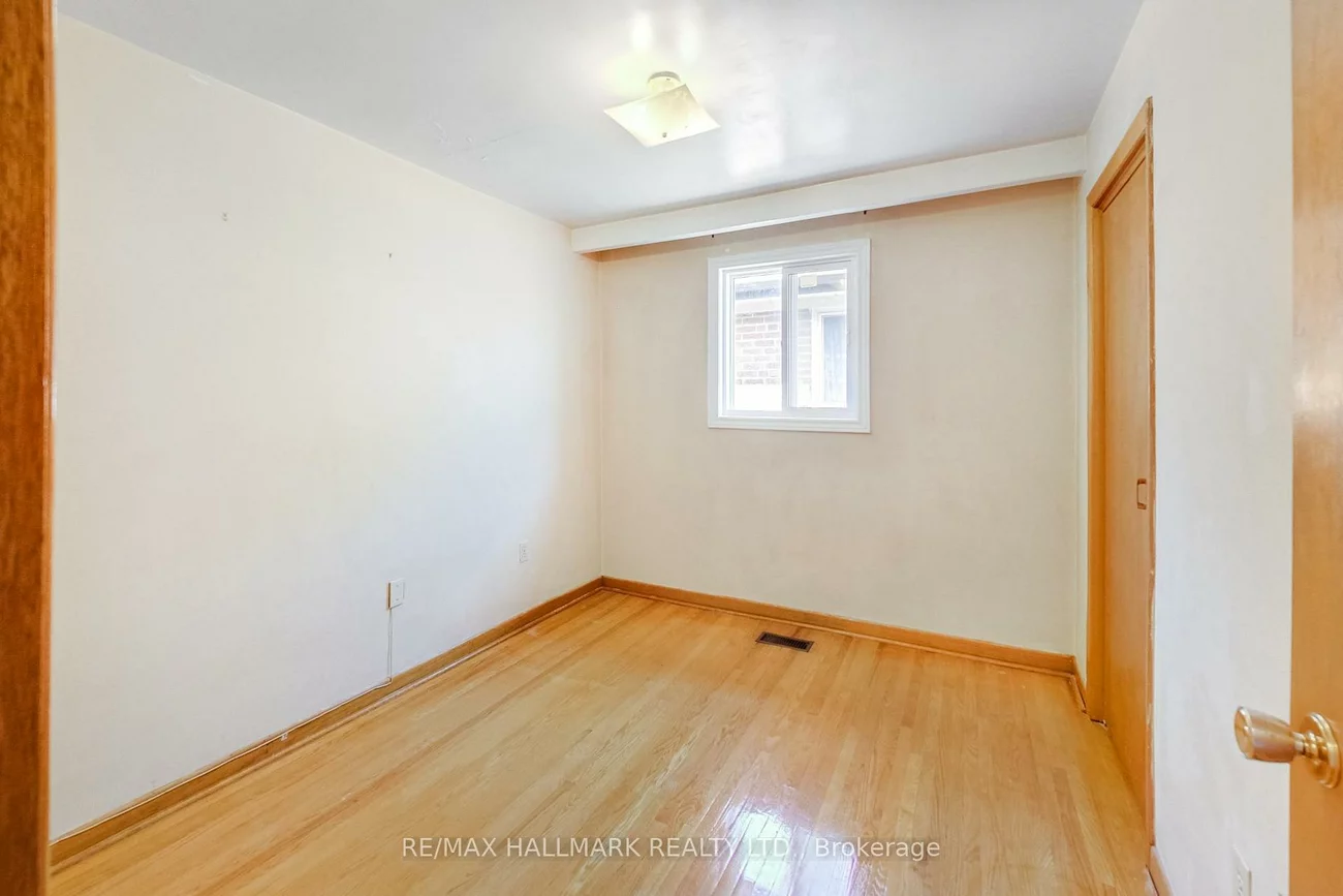 76, Main, East End-Danforth, Toronto