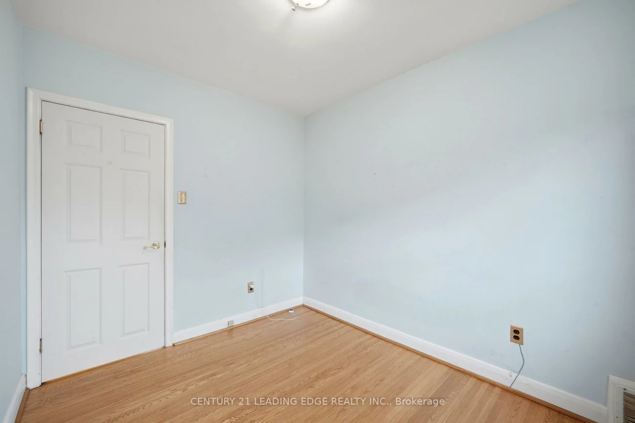 54, Lewiston, Dorset Park, Toronto