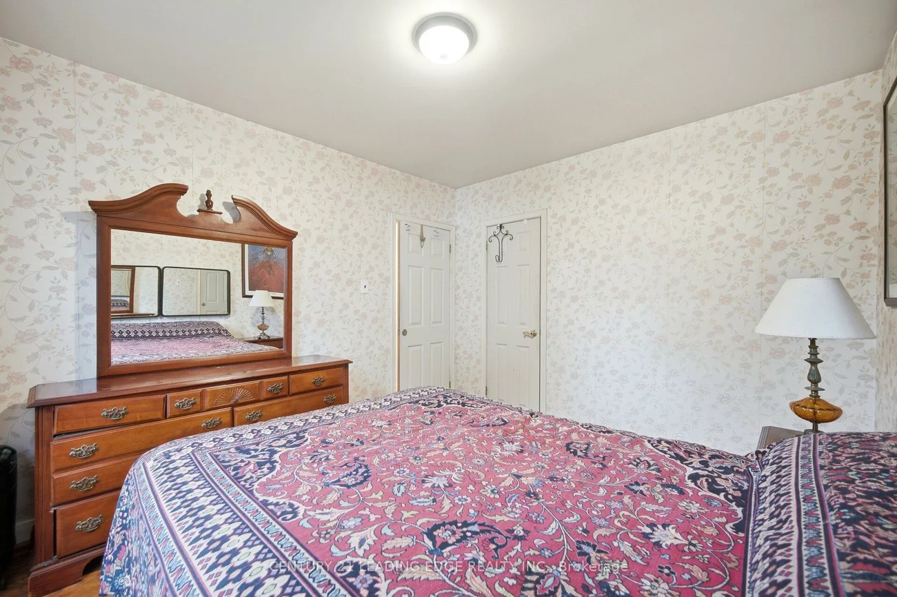 54, Lewiston, Dorset Park, Toronto