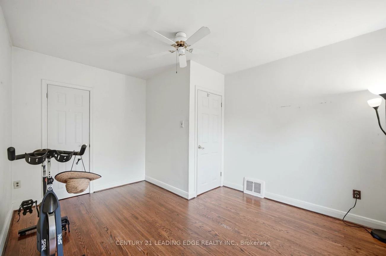 54, Lewiston, Dorset Park, Toronto