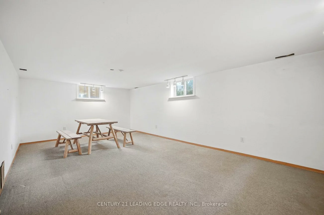 54, Lewiston, Dorset Park, Toronto