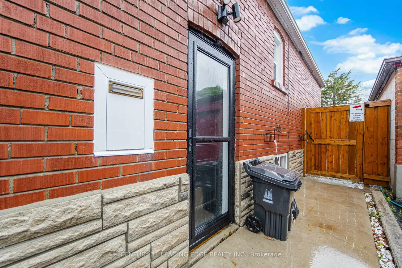 54, Lewiston, Dorset Park, Toronto