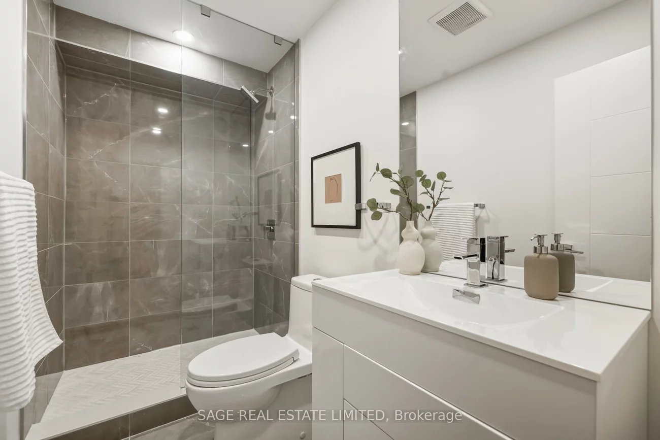 99A, Memorial Park, East York, Toronto