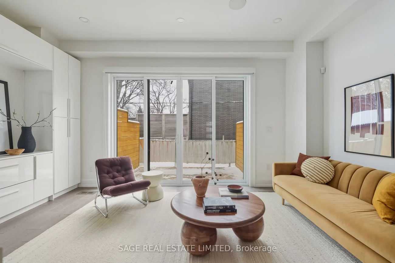 99A, Memorial Park, East York, Toronto