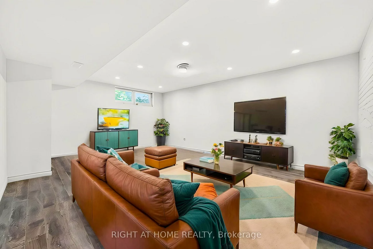 78, Sylvan, Scarborough Village, Toronto