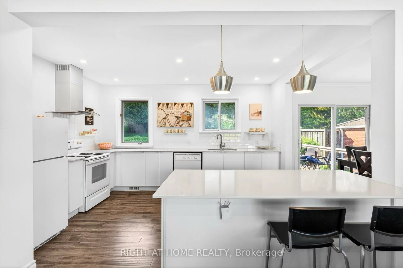 78, Sylvan, Scarborough Village, Toronto