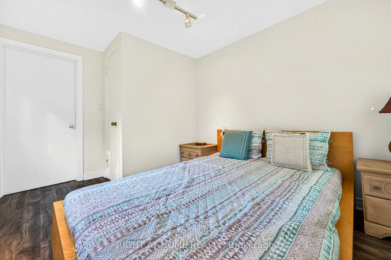78, Sylvan, Scarborough Village, Toronto