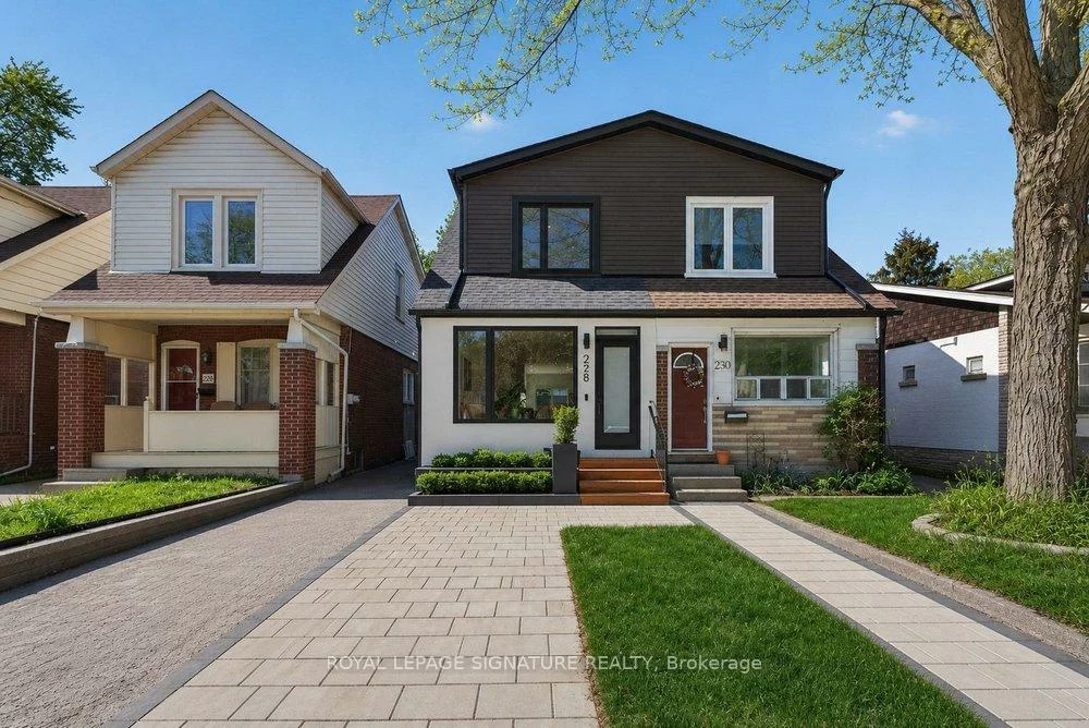228, Queensdale, Danforth Village-East York, Toronto