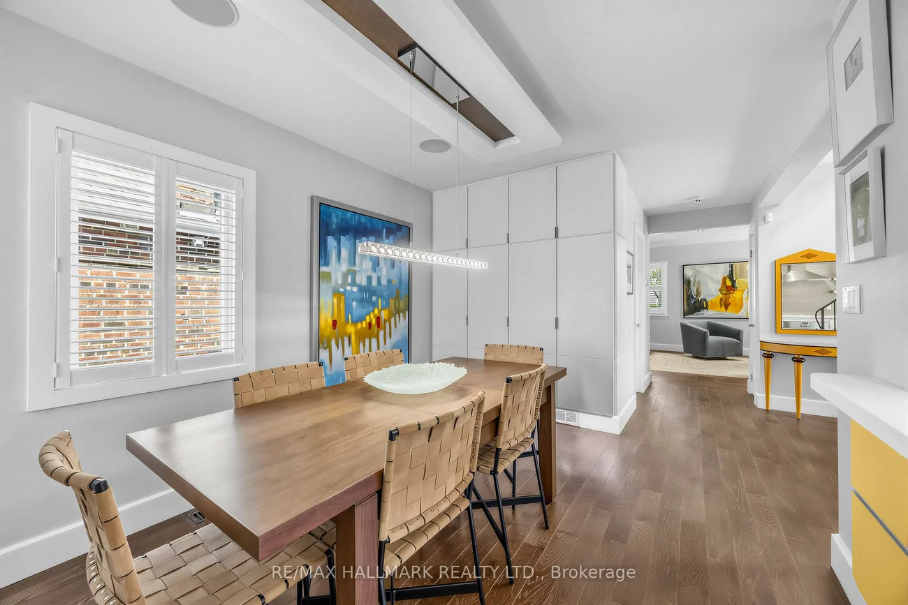 86, Binswood, East York, Toronto