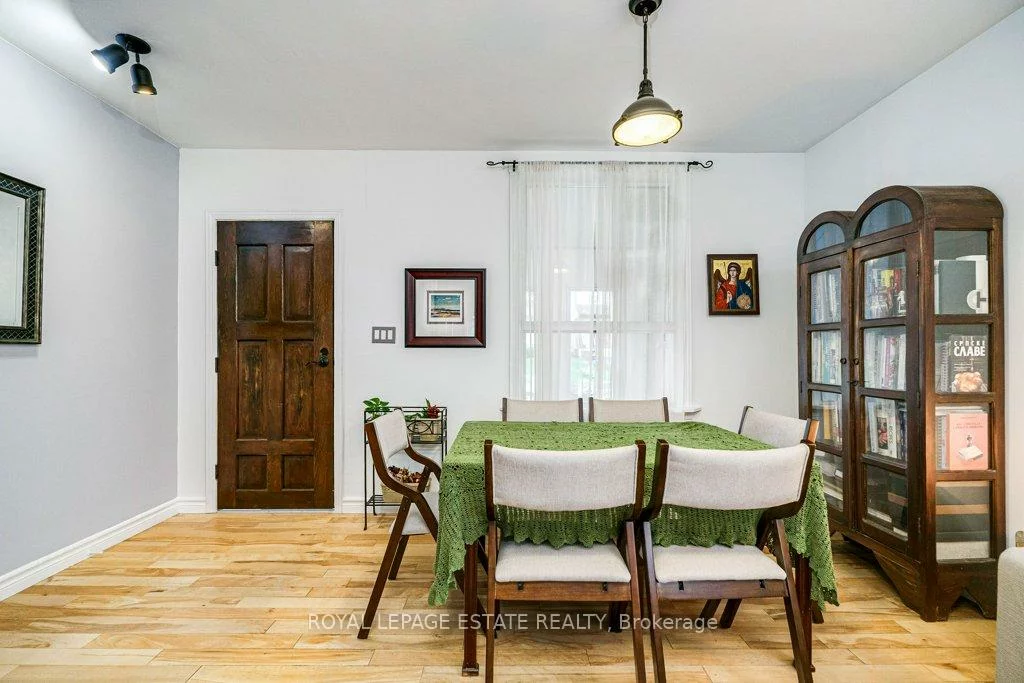 158, Waverley, The Beaches, Toronto