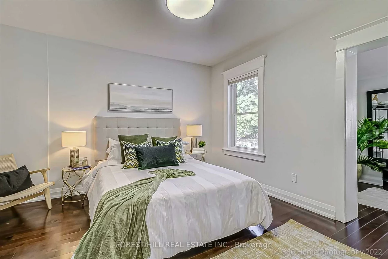 373, Woodbine, The Beaches, Toronto