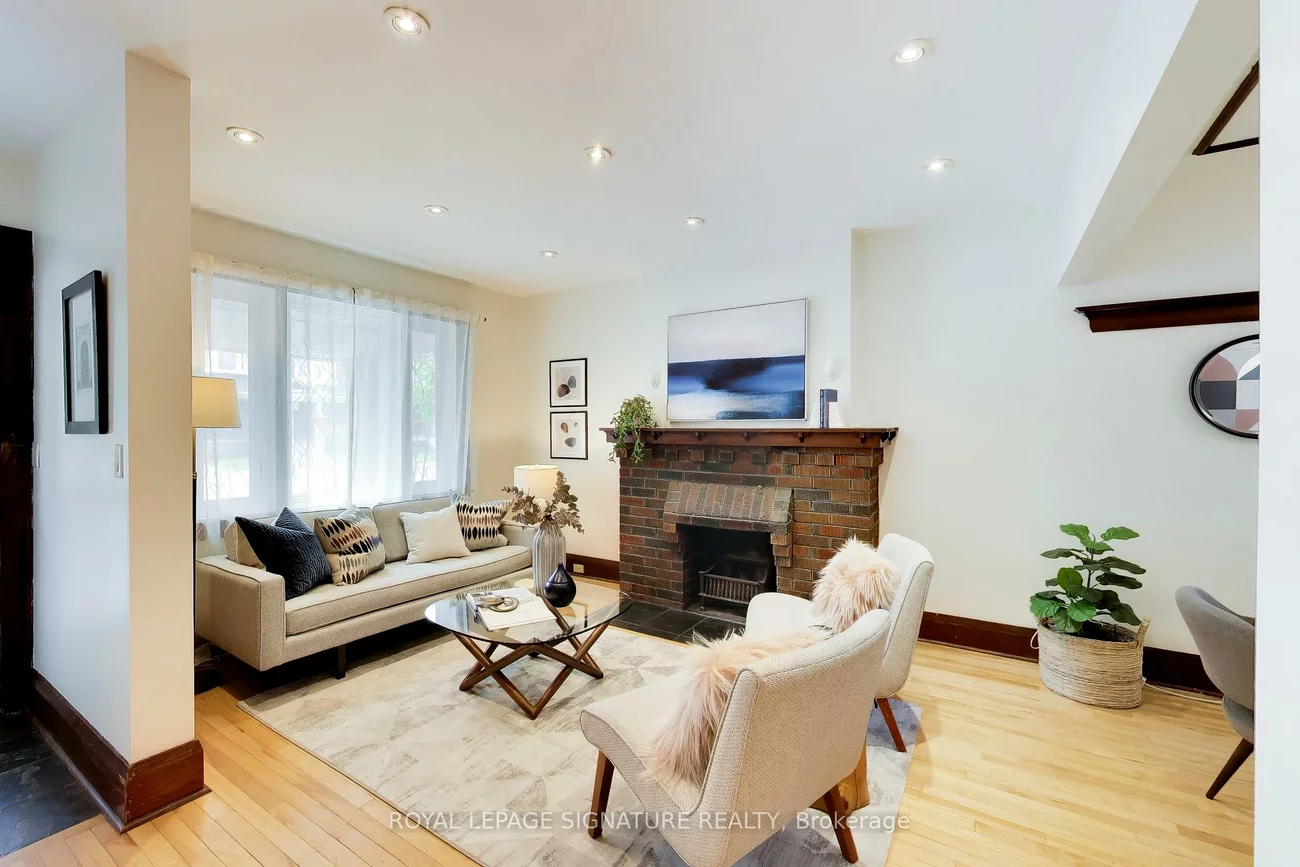 2102, Gerrard, East End-Danforth, Toronto