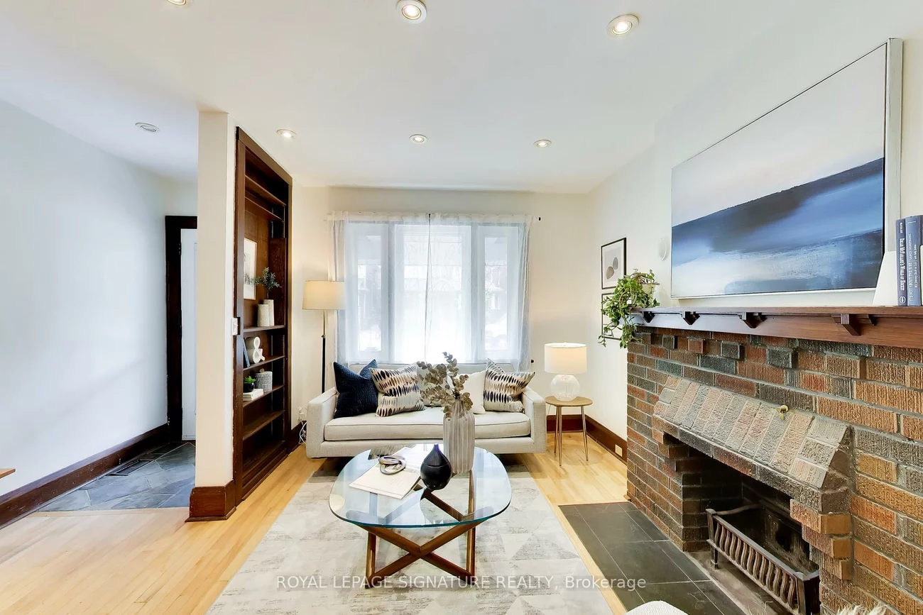 2102, Gerrard, East End-Danforth, Toronto