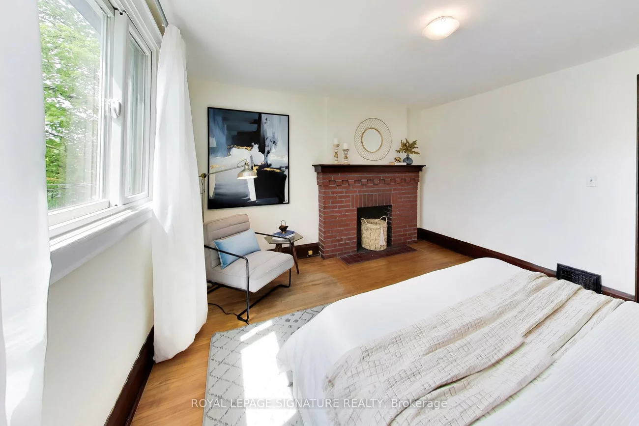 2102, Gerrard, East End-Danforth, Toronto