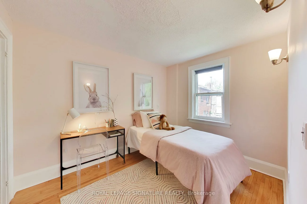 2102, Gerrard, East End-Danforth, Toronto