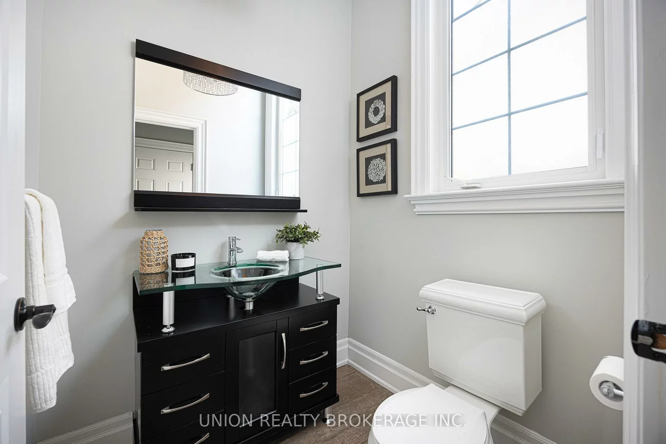 64, Bethune, Scarborough Village, Toronto
