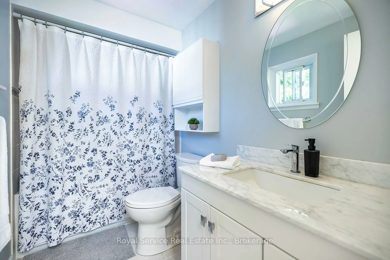 17, Gorsey, Malvern, Toronto