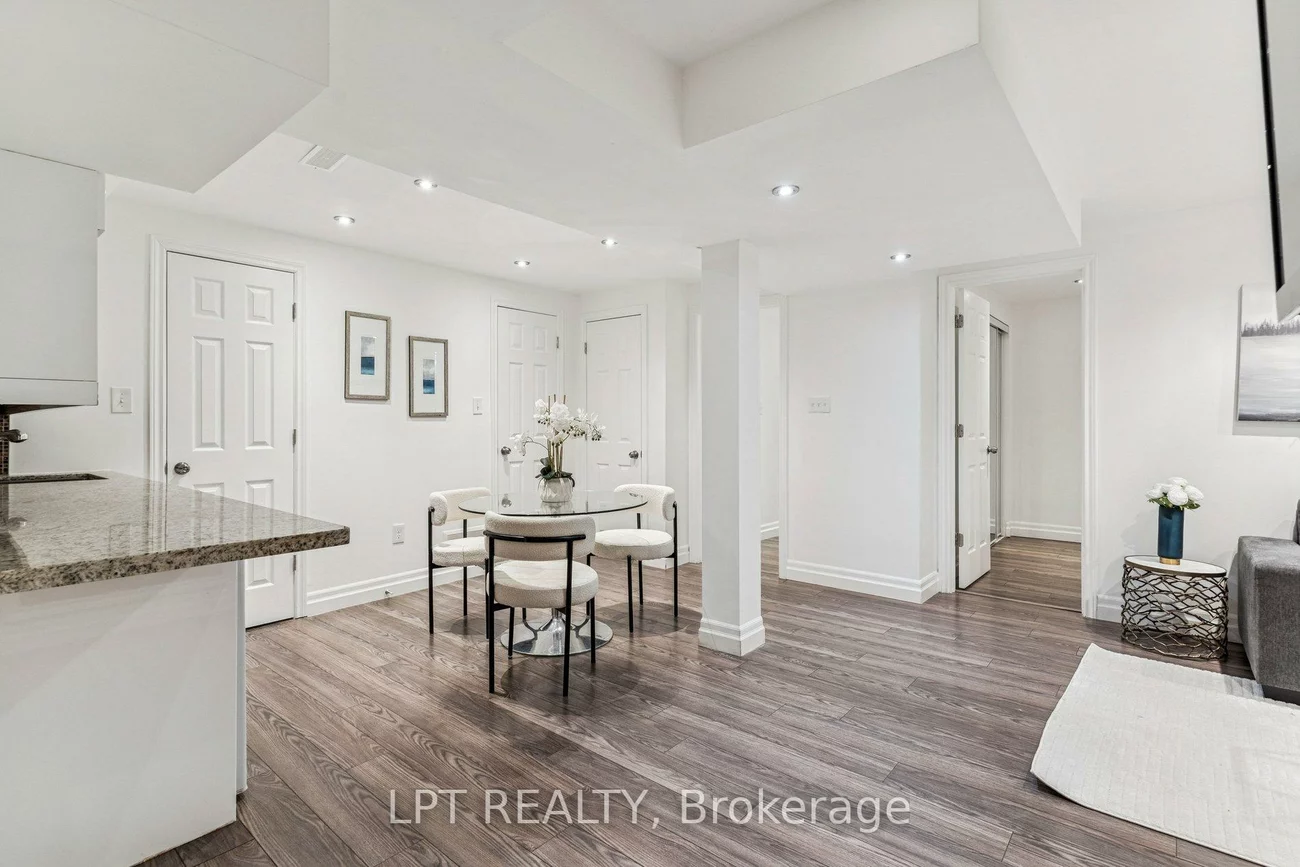 61, Minerva, Cliffcrest, Toronto