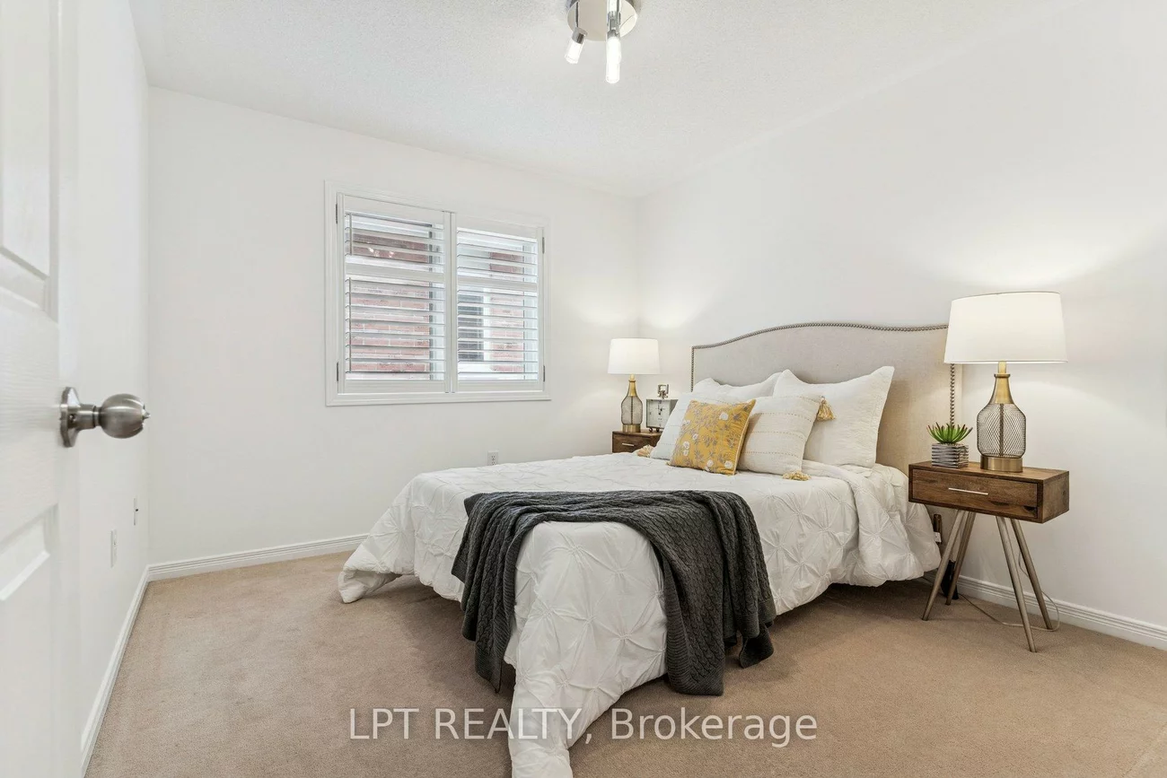 61, Minerva, Cliffcrest, Toronto