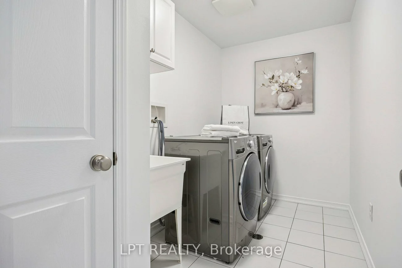 61, Minerva, Cliffcrest, Toronto